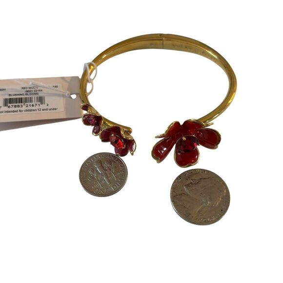 Kate Spade Gorgeous Blushing Blooms Hinged Cuff. - Picture 5 of 7
